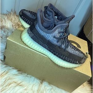 Toddler Yeezy Boost 350